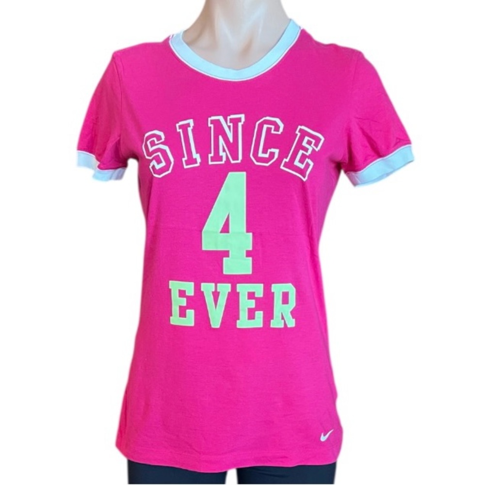 Nike Slim Fit Pink Tee with Bold Graphic